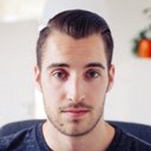 Carlos Hernandez, Customer Service Manager